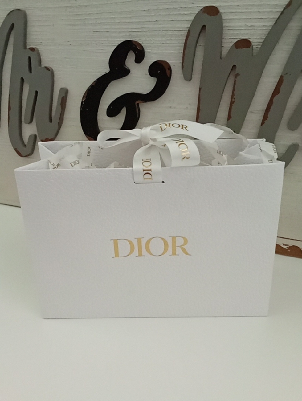 Cute Small Dior Gift Bag W Shredded Dior Paper